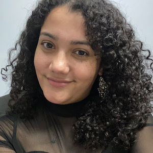 Meet your Posher, Lesly